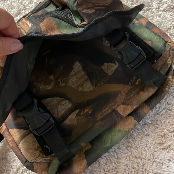 NexPak Tactical Sling Shoulder Hiking Backpack Camo - Picture 6 of 9
